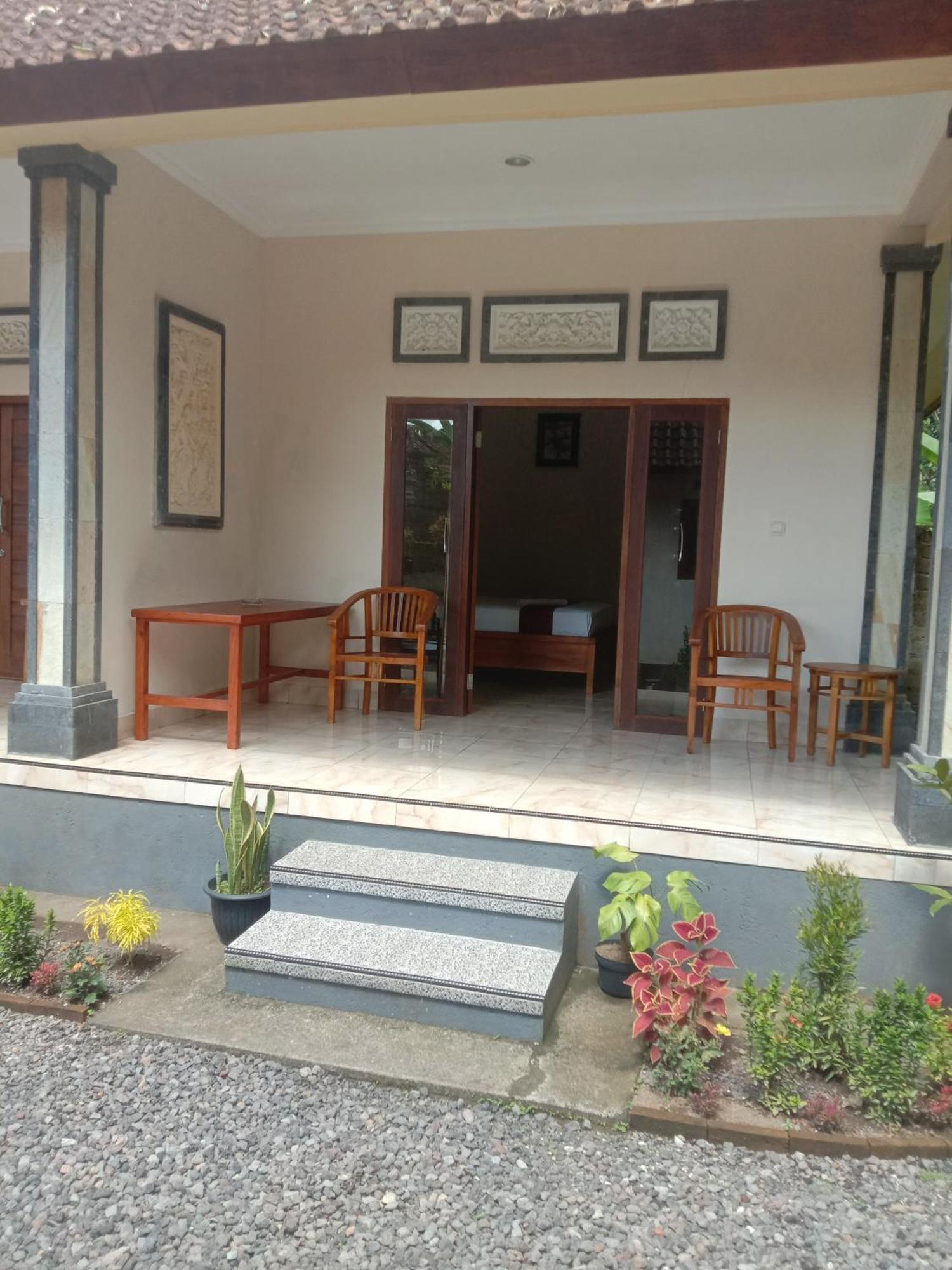 Kaeles House Sidemen (Bali)
